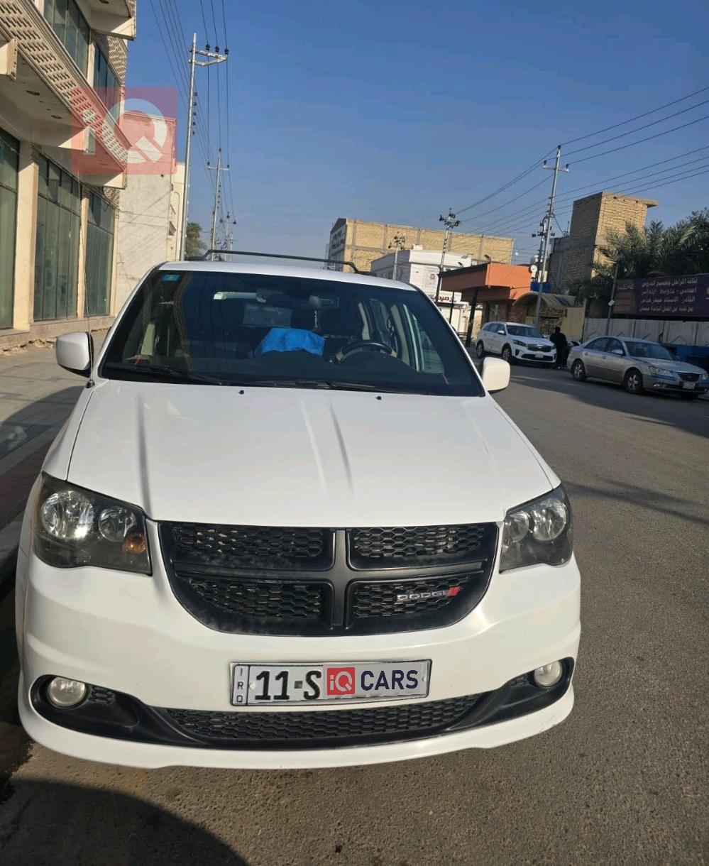 دودج جراند كارافان